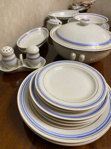 фарфоровые пасуды: Фарфоровый сервиз, Пр-во Корея. 2 тарелки для супа, 3 столовых — 2