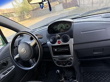 spark: Chevrolet Spark: 2005 г., 1 л, Механика, Бензин — 1