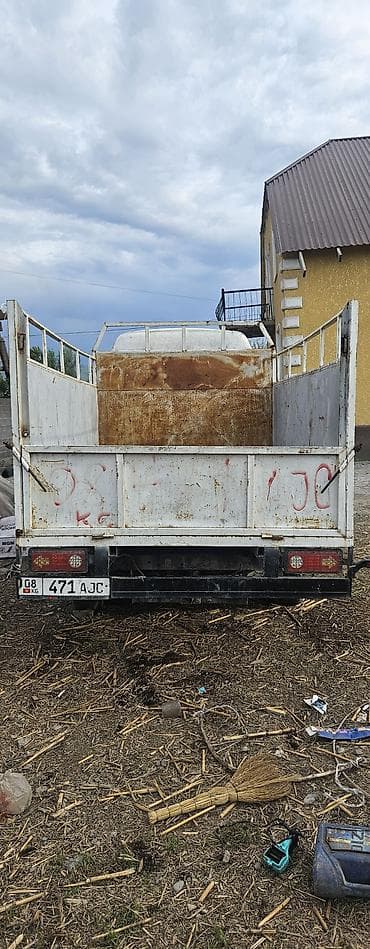 mazda f: Легкий грузовик, Mercedes-Benz, Стандарт — 3