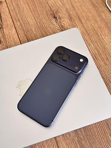 m2 max macbook pro: IPhone 17 Pro Max, Синий — 1
