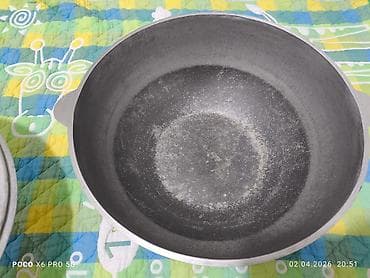 10 литровый баклашка: Срочно алюминиевый казан сатылат,б/у. 10 литр Жаз келатат, эшике — 9