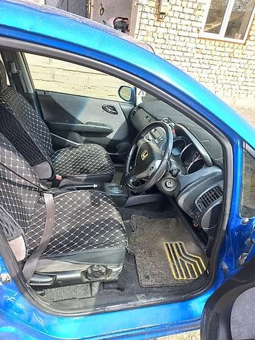 chery arizo: Honda Fit: 2003 г., 1.3 л, Автомат, Бензин, Хэтчбэк — 4