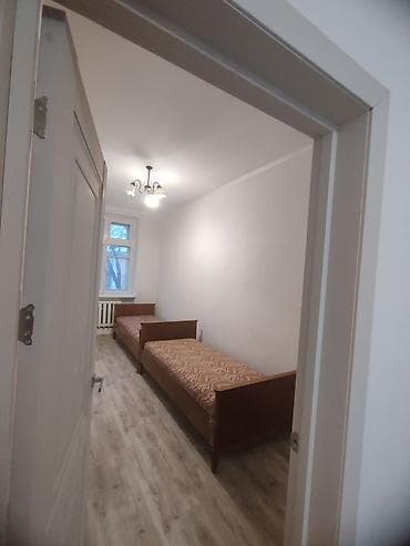 Батирлер: 2 бөлмө, Менчик ээси, Чогуу жашоосу жок, Жарым -жартылай эмереги бар — 3