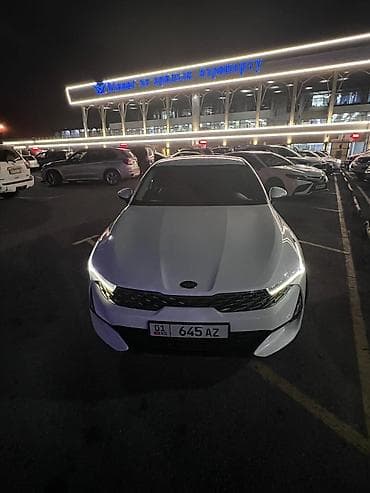 водитель легкового автомобиля: Требуется Водитель такси 3-5 лет опыта, Неполный рабочий день, Старше 23 лет — 1