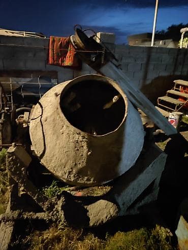 Бетономешалки, смесители: Бетономешалка Гравитационная, Средняя (150 - 300 л) — 1