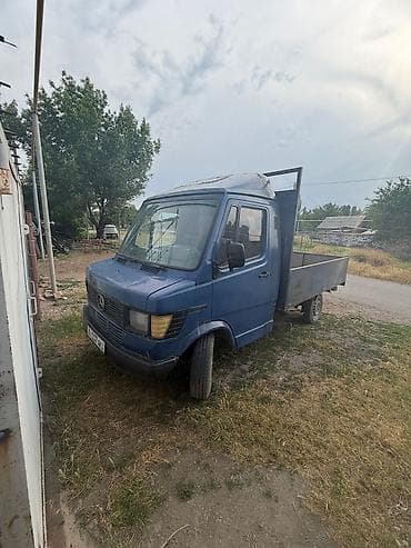4 4: Продаётся бортовой малотоннажный грузовик с открытой платформой — 7