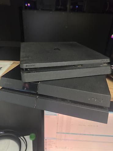 СРОЧНО ОТДАМ ПО 9000 Набор для PlayStation 4 Состав: - Игровые