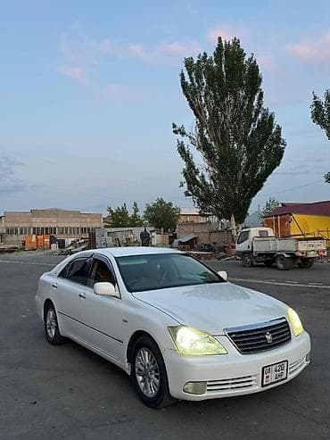 Toyota Crown: 2004 г., 0.3 - engine capacity л, Автомат, Бензин, Седан