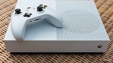 вр очки: Продаю или обменяю на iphone 11 или 11 pro.Xbox One S All-Digital — 2