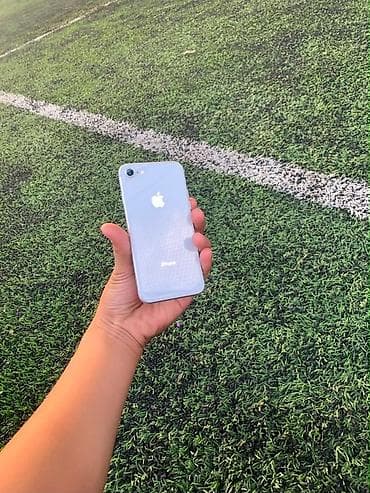 airpods pro 1: IPhone 8, 64 ГБ, белый/серебристый корпус. Компактный смартфон Apple — 3