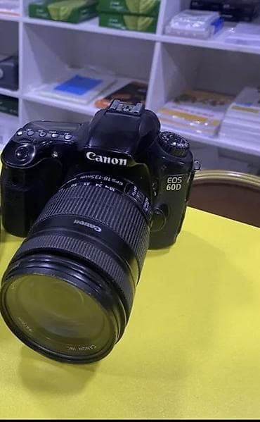 Зеркальная камера Canon EOS 60D Основные особенности: - Матрица