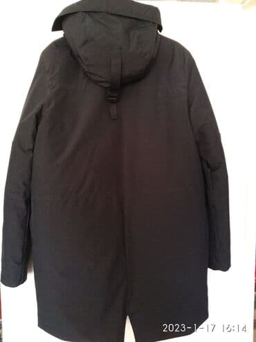 продаю в связи с переездом: Шикарная парка от Reebok. зима — 4