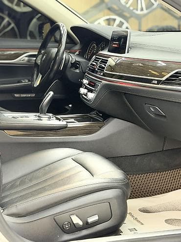 sm x: BMW 7 series: 2018 г., 3 л, Автомат, Бензин, Седан — 9