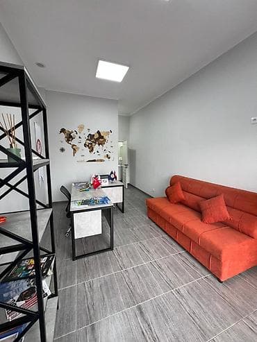 надпись открыто: Продажа офисов 25 м², С ремонтом, С мебелью, Многоэтажное здание, 1 этаж — 3