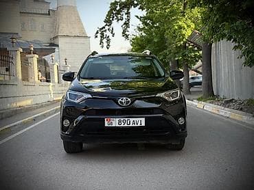2 8: Toyota RAV4: 2016 г., 2.5 л, Автомат, Бензин, Кроссовер — 1