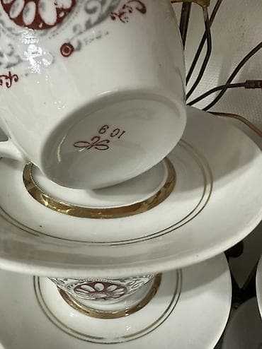 double a: Чайный сервиз на 10 персон с красивым узором. Красное клеймо — 9