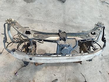 mersedes e63: Кузовная перегородка Mercedes-Benz — 1