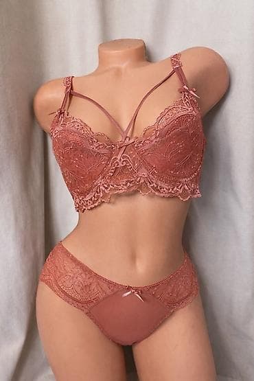 Комплект, Бюстгальтер, Микрофибра, С кружевом