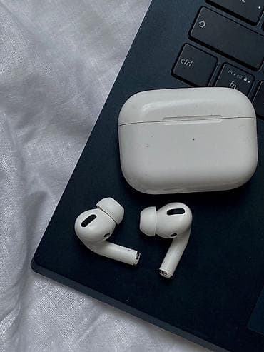 akg k72: Apple — 1