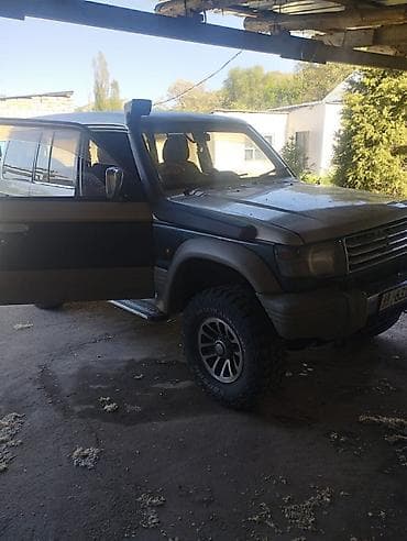 машина катер купить: Mitsubishi Pajero: 1993 г., Дизель, Внедорожник — 3