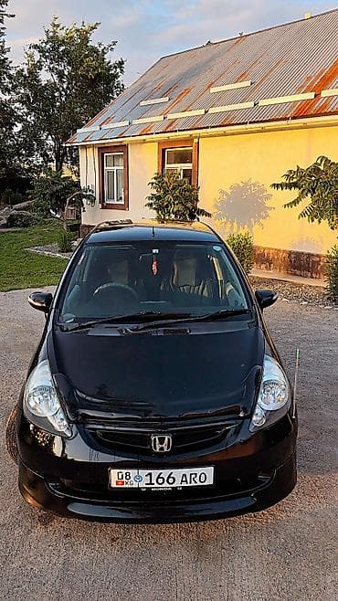 тойота приус с: Honda Fit: 2003 г., 1.3 л, Автомат, Бензин, Хэтчбэк — 4