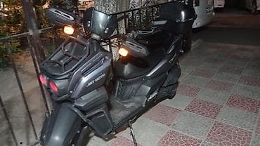 150: Скутер Jet Moto (адвенчер-стиль) - Мощный дизайн с двойной круглой — 1