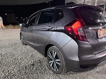 малометражки авто: Honda Fit: 2019 г., 1.5 л, Вариатор, Бензин, Хэтчбэк — 5