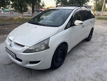 byd han: Mitsubishi Grandis: 2003 г., 2.4 л, Автомат, Газ, Минивэн — 1
