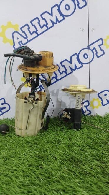 купить насос для повышения давления воды: Volvo XC90 T6 v-2.9 2003 год топливный насос в сборе — 1