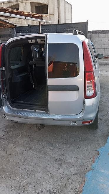 рено: ВАЗ (ЛАДА) Largus: 2014 г., 1.6 л, Механика, Бензин, Универсал — 5