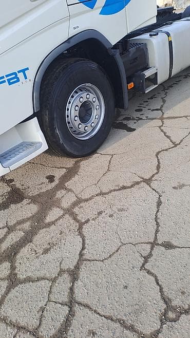 спринтер дубль кабина: Тягач, Volvo, 2015 г., Без прицепа — 9