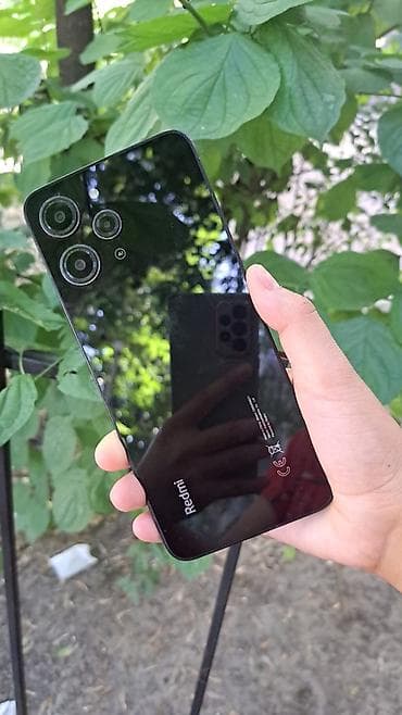 Redmi, Redmi 12, Б/у, 128 ГБ, цвет - Черный, 2 SIM — 1