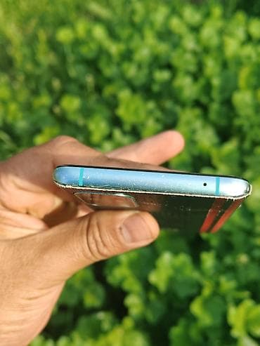 one plus 8 pro: OnePlus 8T, Б/у, 256 ГБ, цвет - Зеленый, 1 SIM — 4