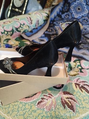 оригинал красовка: Туфли, 38, Olli, Новый, цвет - Черный, Самовывоз — 2