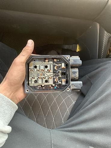 привозные двигатели в бишкеке на мерседес: Блок предохранителей Honda Оригинал — 3