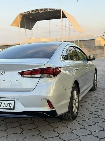 Продажа авто: Hyundai Sonata: 2020 г., 2 л, Автомат, Газ, Седан — 5