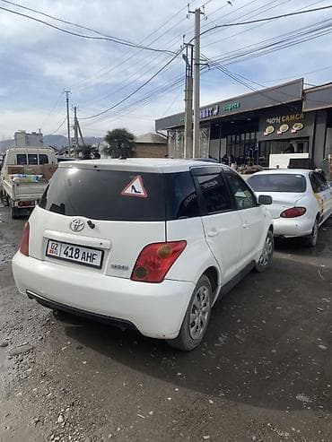 bmw x5 2005: Toyota Ist: 2003 г., Автомат, Бензин, Хэтчбэк — 3