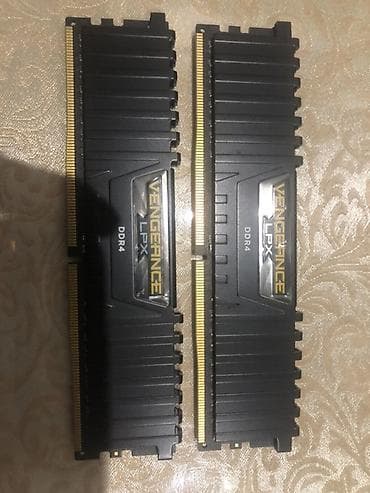 Комплектующие для ПК: Оперативная память (RAM) для ПК, Б/у, Corsair, 16 ГБ, DDR4, 3200 МГц — 2