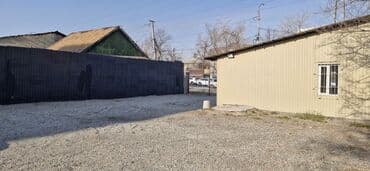 сдаю дом под офис: СДАЮ участок 5 соток под АВТОСАЛОН с офисом 40кв.м. вода, свет — 2