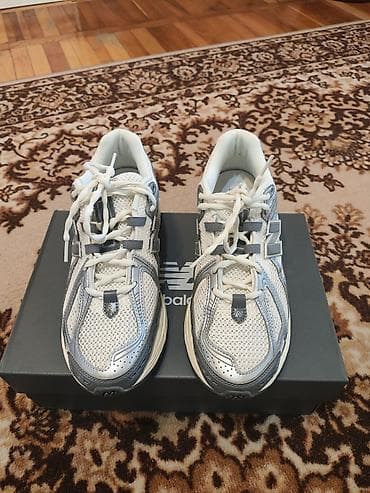 Ботинки: New Balance M1906RFS - Оригинальная модель серии 1906R - Размер: EU — 2