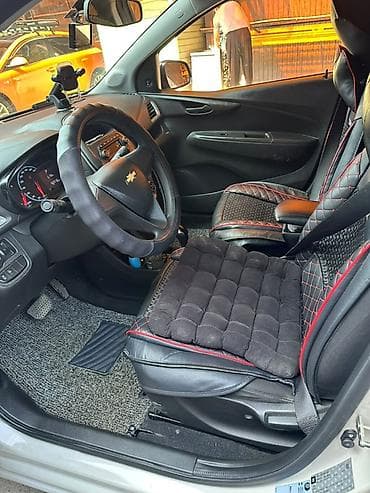 Chevrolet Spark: 2019 г., Автомат, Бензин, Хетчбек — 3