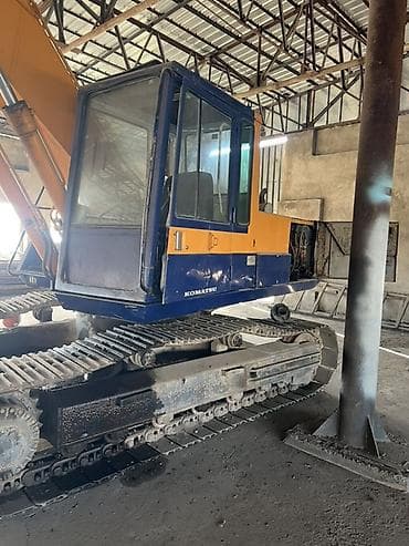 люк: Экскаватор, Komatsu, Гусеничный — 2