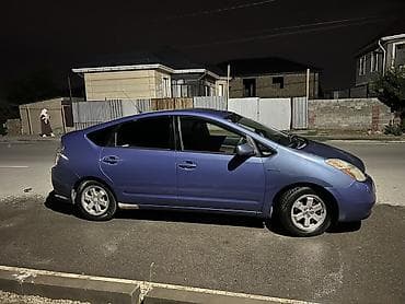 byd e2 2023: Toyota Prius: 2009 г., 1.5 л, Гибрид, Хэтчбэк — 4