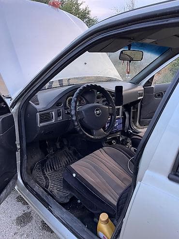 миз 80: Daewoo Nexia: 2008 г., Механика, Бензин, Седан — 3