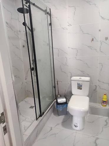 обмен домов: Сдаётся отдельная спальня с санузлом в квартире. Описание: - Уютная — 3