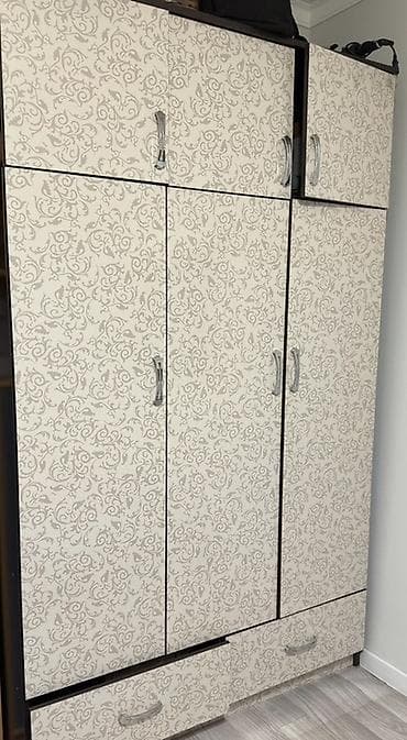 Г.Бишкек 🚨

Срочно 2 шкафа за 8000 сом

Тел