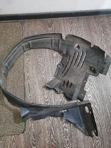 lada 06: Подкрылок Передний правый Mercedes-Benz, 2001 г., Оригинал — 2