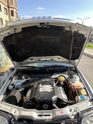 срочно ауди: Audi A6: 1995 г., 2.6 л, Механика, Бензин, Седан — 5