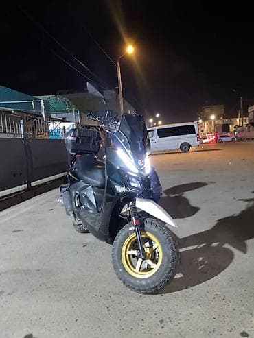 cvt: Скутер KINYE (модель с высоким ветровиком) - Кузов: черный с белым — 2