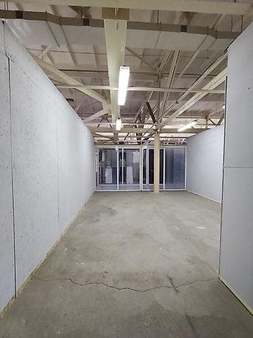 повильон: Сдаётся в аренду торговая площадь в ТЦ "Малика" Сдается помещение — 2